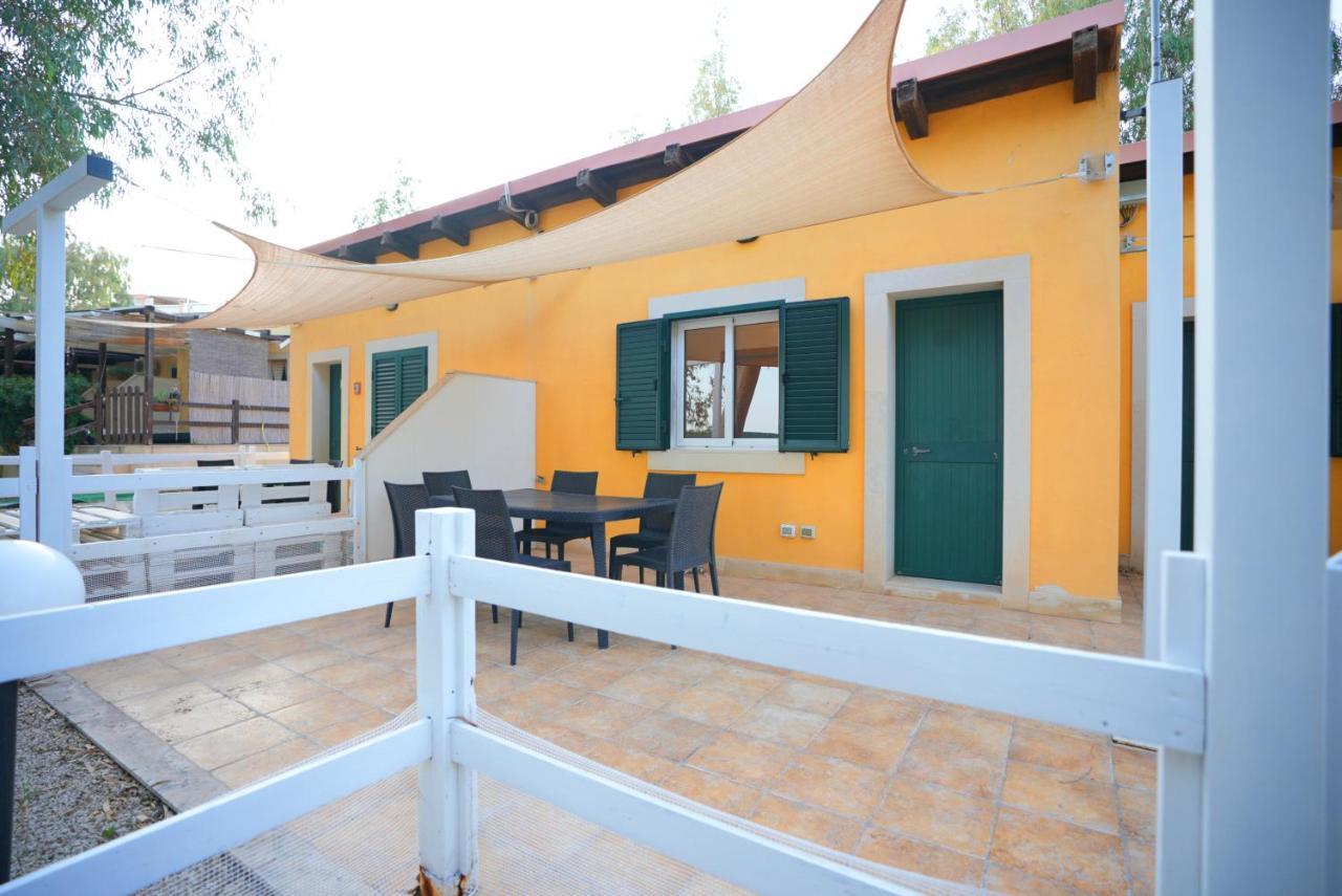 Keys Of Sicily - Bungalows Sul Mare Marina di Modica Ngoại thất bức ảnh